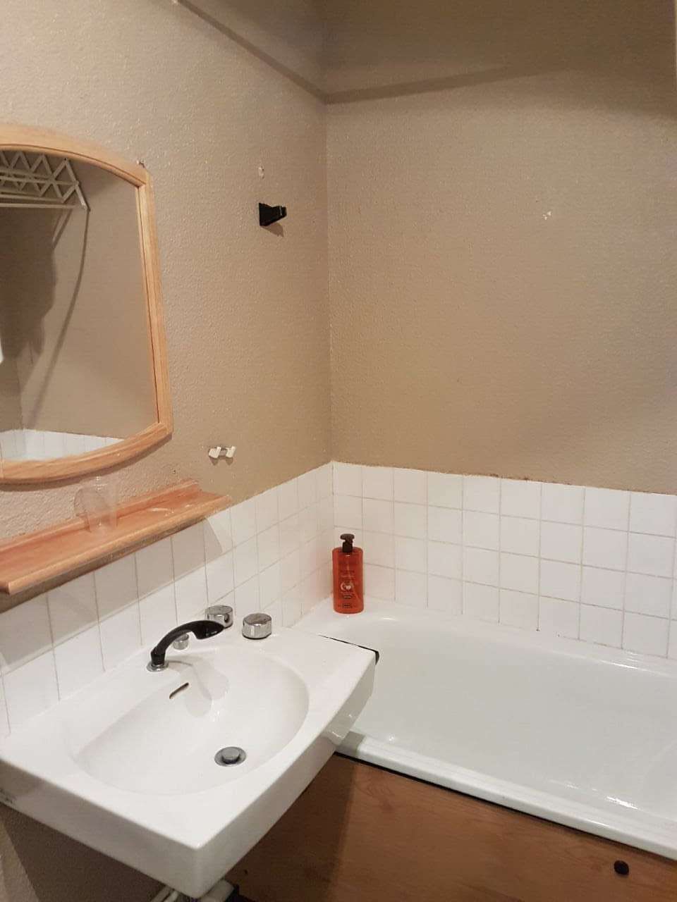 Bathtub