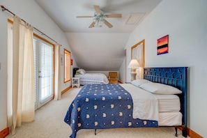 6 bedrooms, desk, free WiFi, bed sheets
