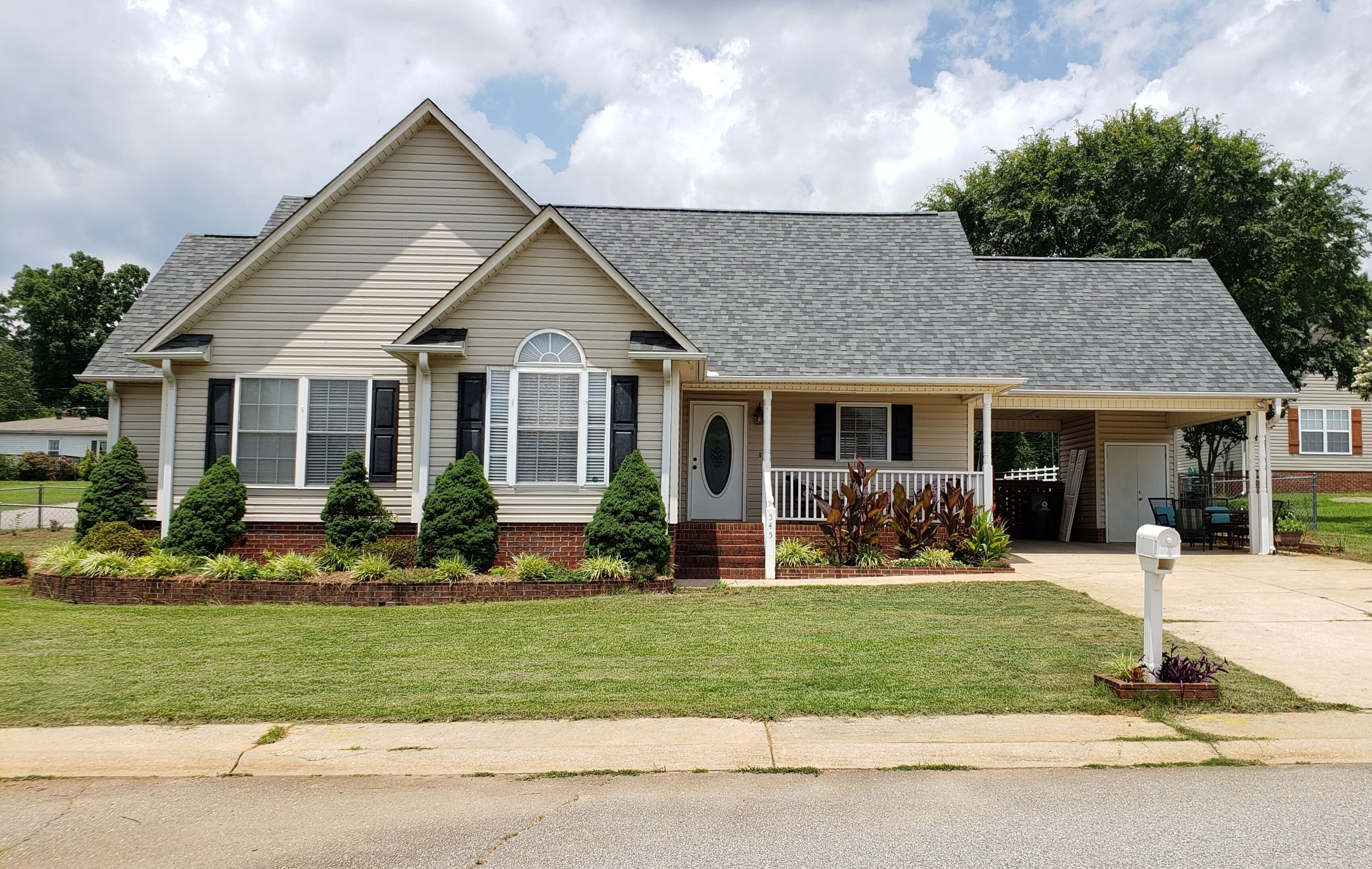 Home Away from Home - Monthly Rental near Downtown Greer, GSP Airport, BMW