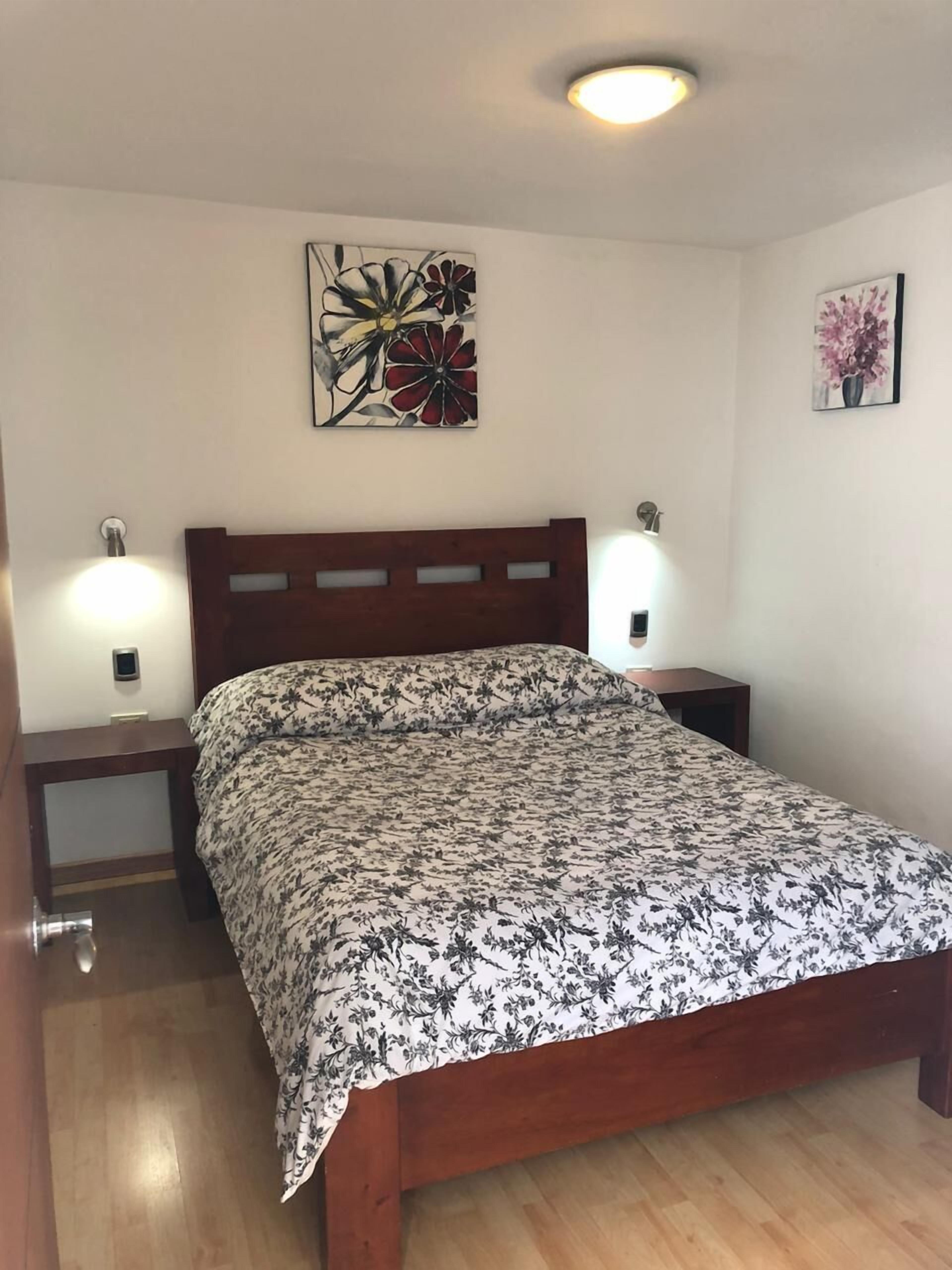Free WiFi, individually decorated, individually furnished, bed sheets