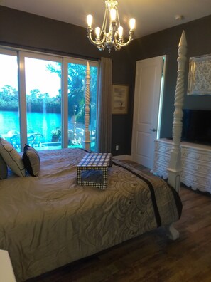 1 chambre, bureau, fer et planche à repasser, Wi-Fi gratuit