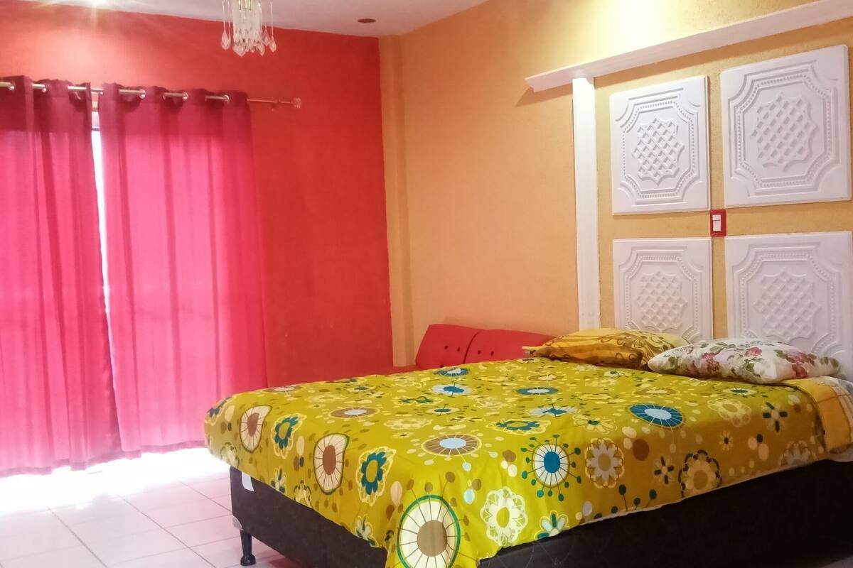 Room | Free WiFi