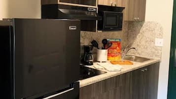大冰箱、微波炉、炉灶、茶具/咖啡用具