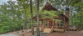 Peaceful Cabin on 3 Private Acres: Deck & Fire Pit