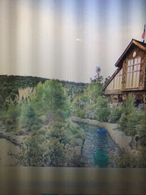 Unclassified image, 2 of 13, button