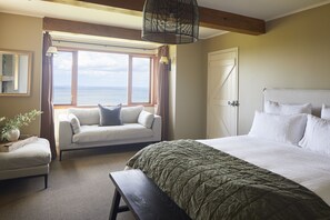 9 bedrooms, iron/ironing board, travel cot, WiFi
