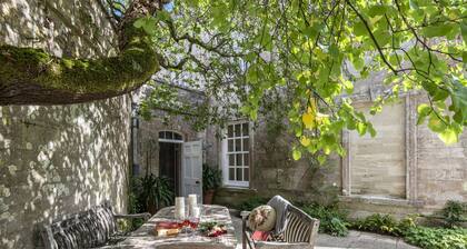 The Garden house with 4 double bedrooms and beautiful rural views