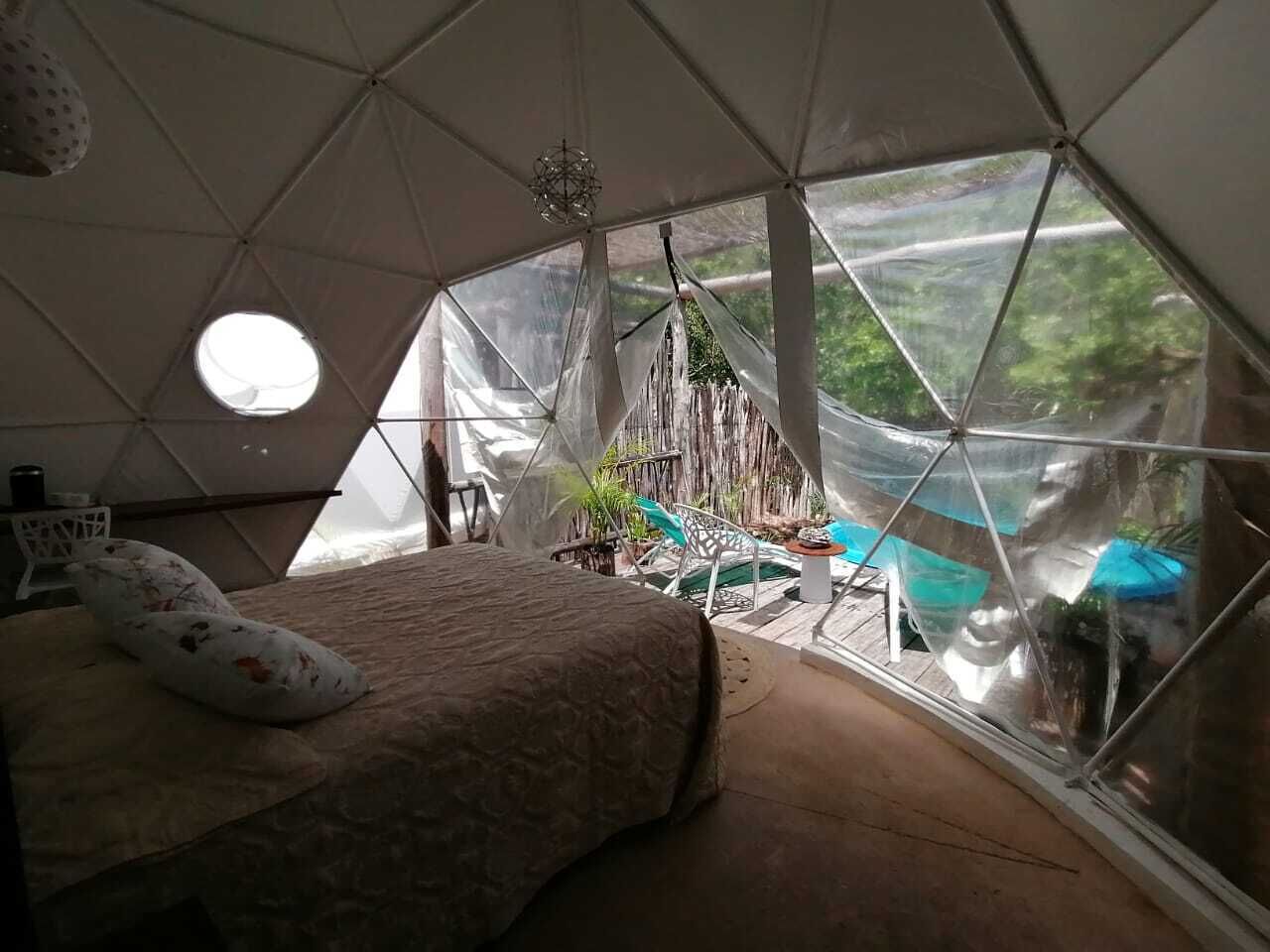 1 Schlafzimmer, Zimmersafe, Schreibtisch, Bügeleisen/Bügelbrett