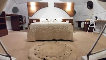 1 chambre, coffres-forts dans les chambres, bureau