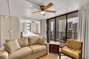 TV - 22nd Floor Condo with Stunning Ocean Views and Free Parking! by Koko Resort Vacation Rentals (Honolulu)