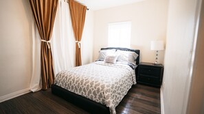 3 bedrooms, desk, free WiFi, bed sheets