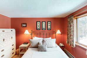 2 habitaciones, tabla de planchar con plancha, internet y ropa de cama