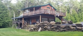 Stunning Log Home, 7 Bed/4 Bath. Mountain View!