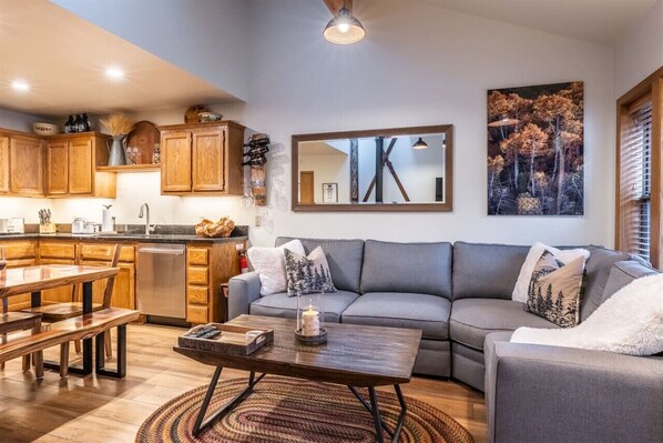 Televisión, chimenea, Netflix y servicios de streaming 