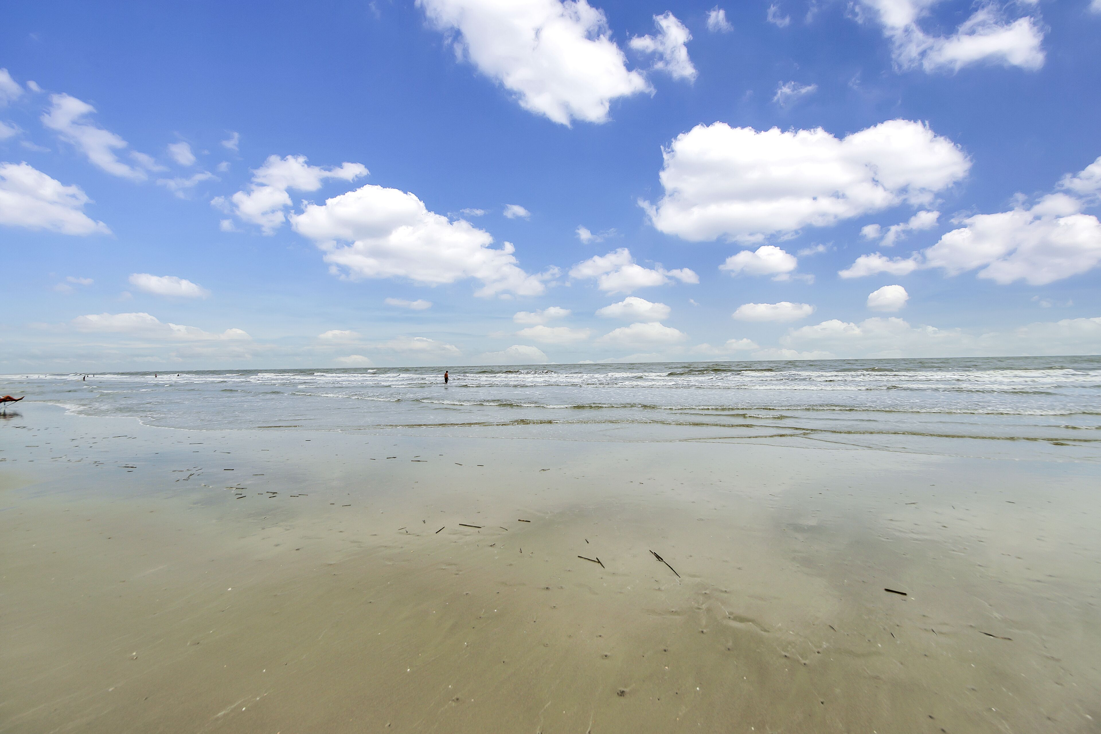 Beach nearby, beach towels