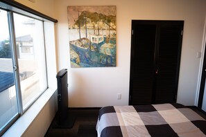 C. Basic Room, 1 Bedroom, Non Smoking | Down comforters, iron/ironing board, free WiFi, bed sheets - Jonni’s Place (Otsu)