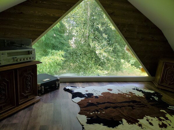 Interior - Updated farm style Apt. w/ loft minutes from Airport and Seattle (Tukwila)