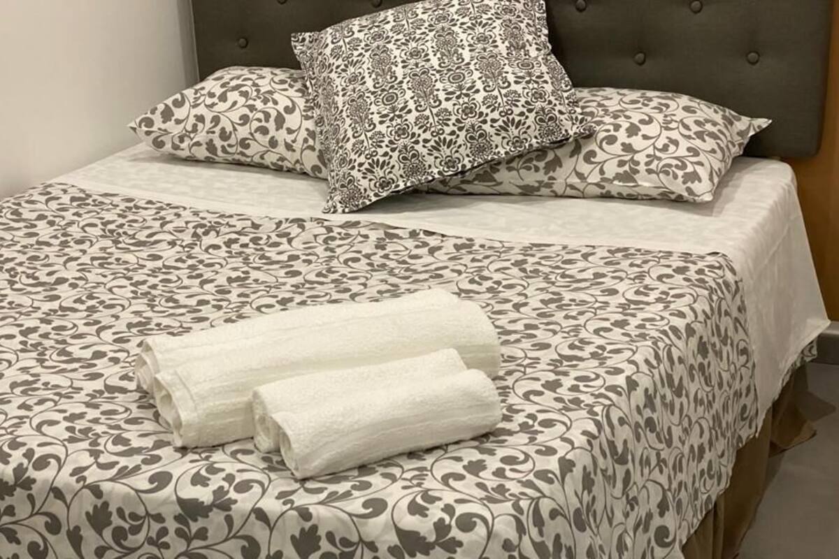 3 bedrooms, hypo-allergenic bedding, down comforters, blackout drapes