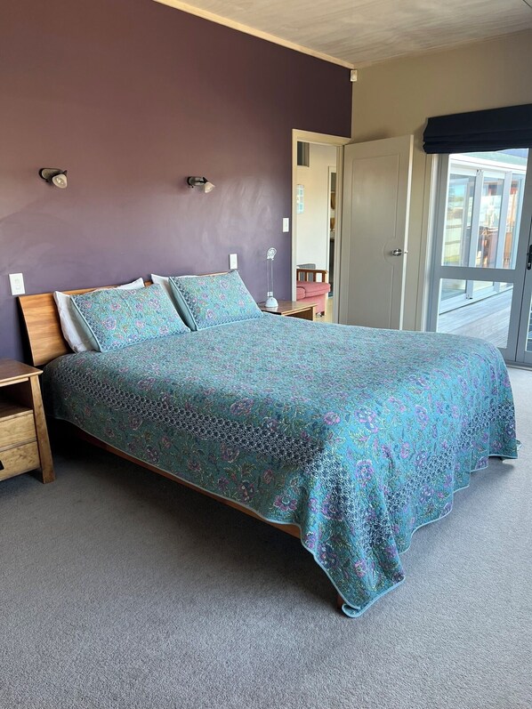 4 bedrooms, free WiFi, bed sheets