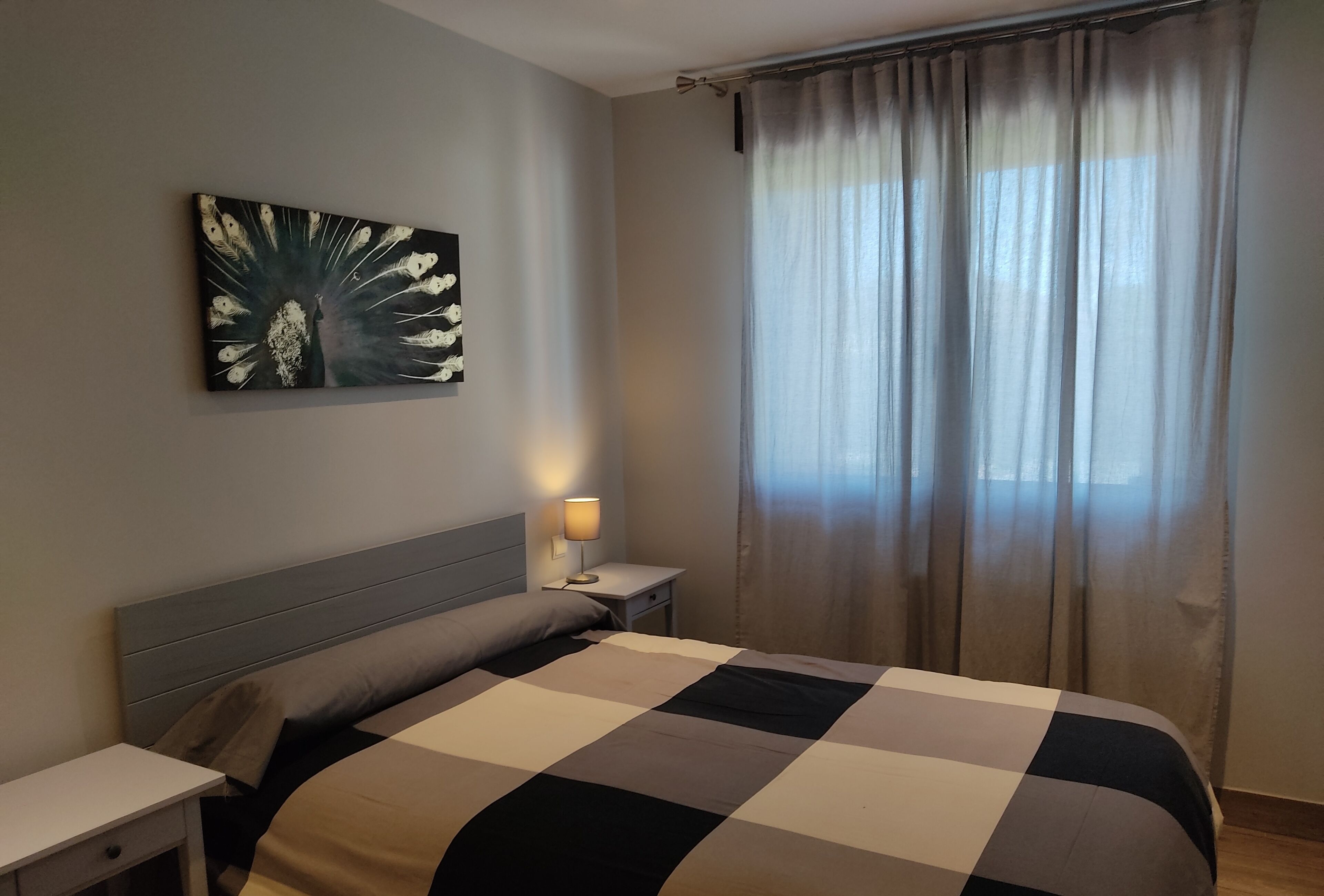 5 dormitorios, tabla de planchar con plancha, wifi gratis y ropa de cama