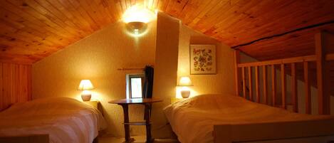 3 dormitorios, tabla de planchar con plancha, wifi y ropa de cama