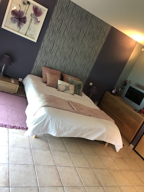 5 chambres, fer et planche Ă repasser, lit parapluie, Wi-Fi gratuit