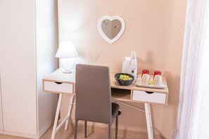 Deluxe Quadruple Room | Room amenity - Le Camere di Teo 2 (La Spezia)