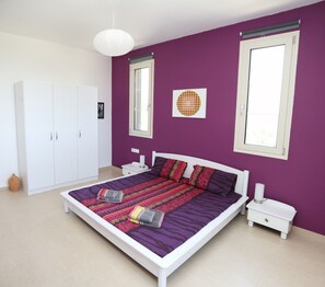 1 غرفة نوم ومكواة/لوح كي وواي فاي وملاءات أسرّة