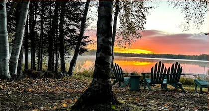 Peaceful cabin retreat on Clearwater Lake (4 season)