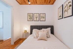 1 camera, ferro/asse da stiro, Wi-Fi, lenzuola