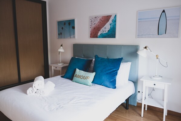 3 bedrooms, iron/ironing board, free WiFi, bed sheets