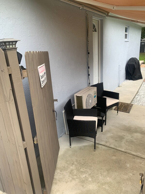 Property grounds - Tampa Vacation Studio (Tampa)