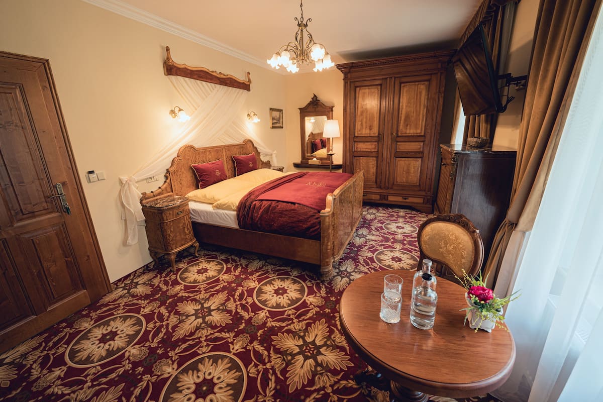 Deluxe-Zimmer | Italienische Bettbezüge von Frette, hochwertige Bettwaren