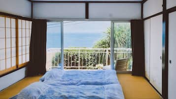 2 bedrooms, desk, free WiFi, bed sheets