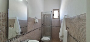 Hair dryer, towels, soap, toilet paper - Tranquillità a Lampedusa (Sicilia)
