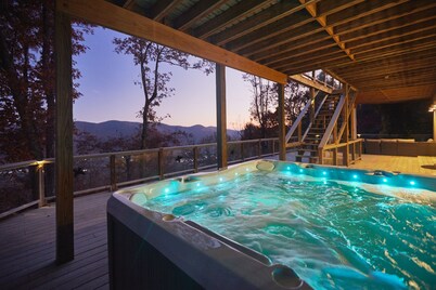Asheville's Best View - Arcade, Spa, Theater @ Skyridge Villa