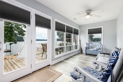 Lakefront, two bedroom, full bath. Relax, swim, kayak & fish on Lake Lookout.