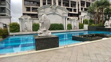 温水プール