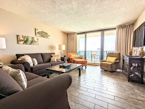 Smart TV, DVD player