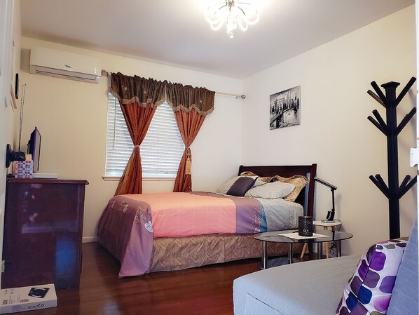 1 bedroom, iron/ironing board, WiFi, bed sheets