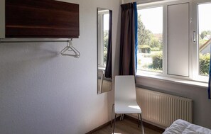 6 Schlafzimmer, Reisekinderbett, kostenloses WLAN, Bettwäsche