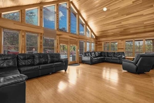 Hilltop Retreat with Indoor Saltwater Pool