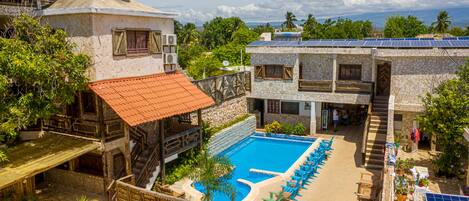 Outdoor pool, sun loungers