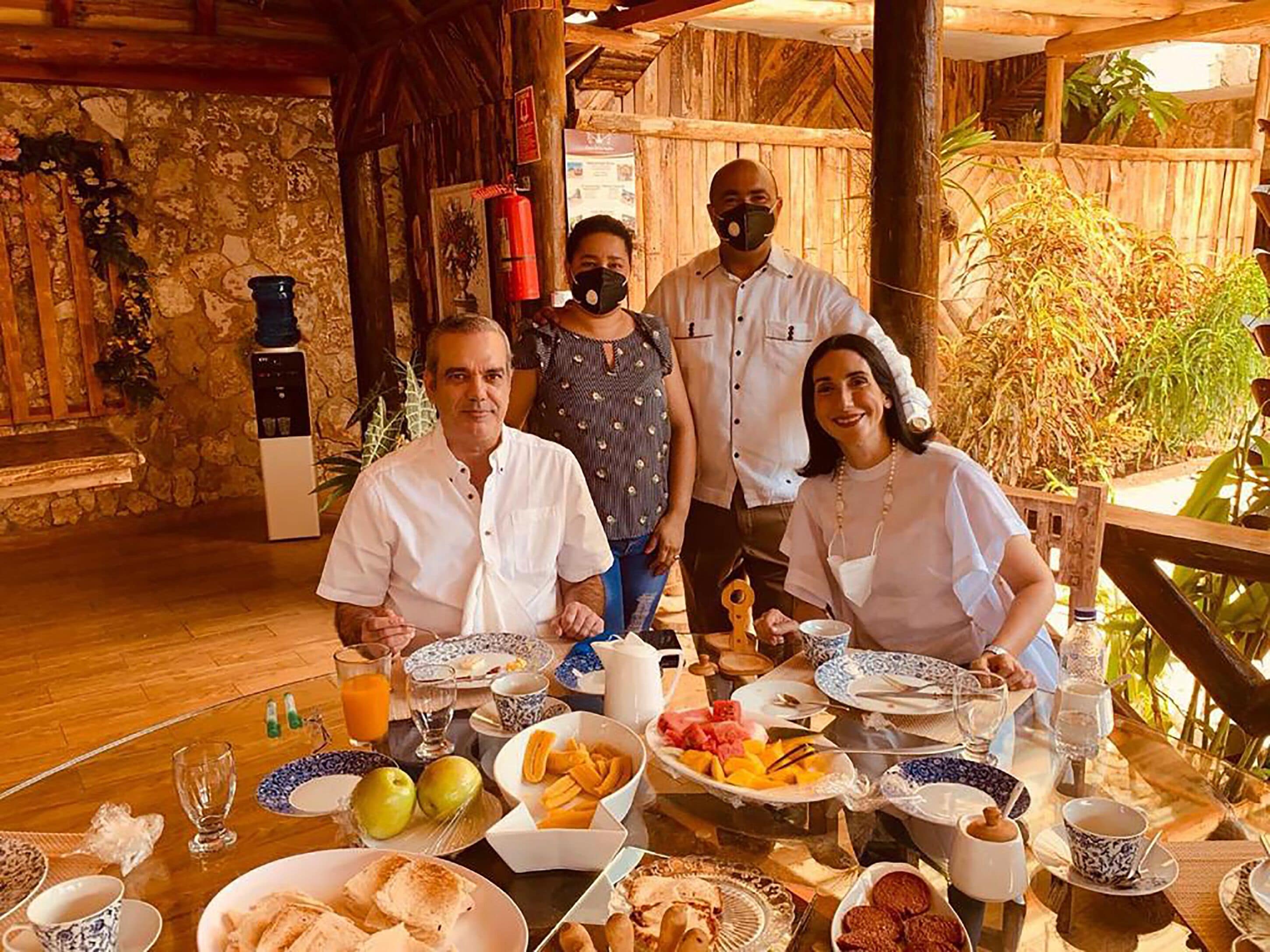 free daily cooked-to-order breakfast