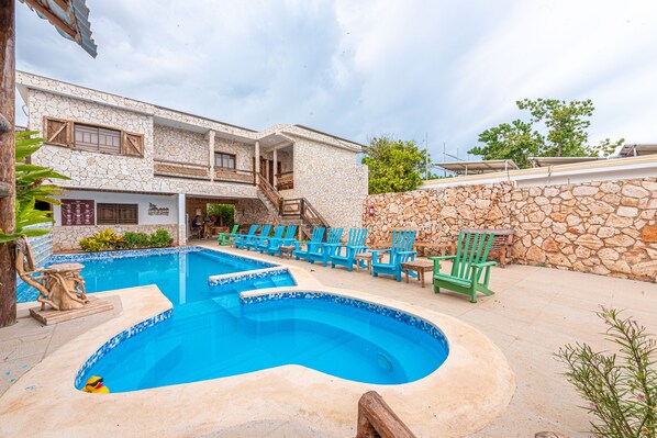 Outdoor pool, pool loungers