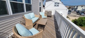 Property grounds - Newly renovated cottage (Point Pleasant Beach)