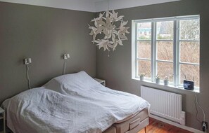 2 bedrooms, free WiFi