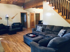 Smart TV, fireplace, DVD player, table football