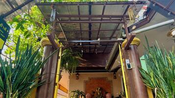 واجهة المنشأة