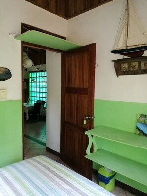 1 bedroom - Manuela Ntonio Comfort Casa Macow 2 is one rom in Rural House (Quepos)